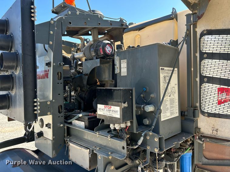 image for item EK3452 2015 Freightliner Business Class M2 street sweeper