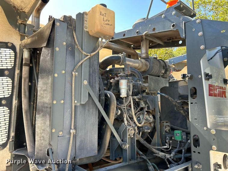 image for item EK3452 2015 Freightliner Business Class M2 street sweeper