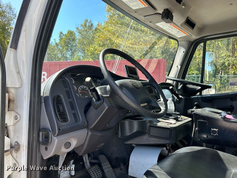 image for item EK3452 2015 Freightliner Business Class M2 street sweeper