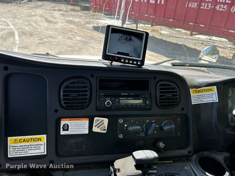 image for item EK3452 2015 Freightliner Business Class M2 street sweeper