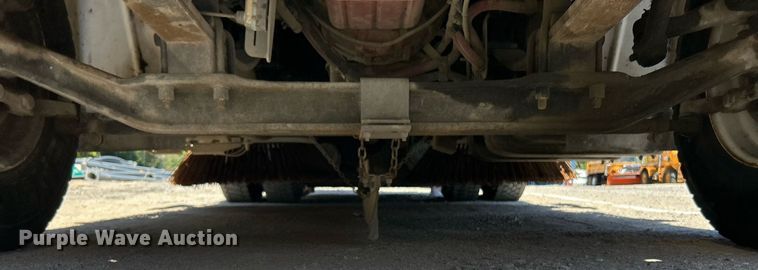 image for item EK3452 2015 Freightliner Business Class M2 street sweeper