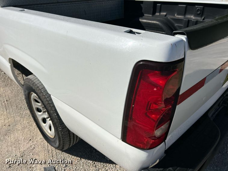 image for item EK3453 2005 Chevrolet  Silverado 1500 pickup truck