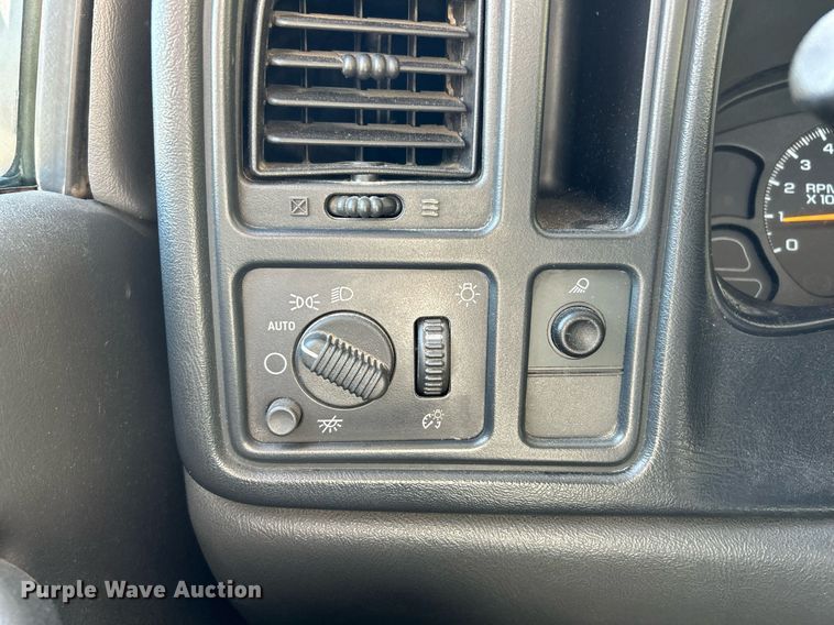 image for item EK3453 2005 Chevrolet  Silverado 1500 pickup truck