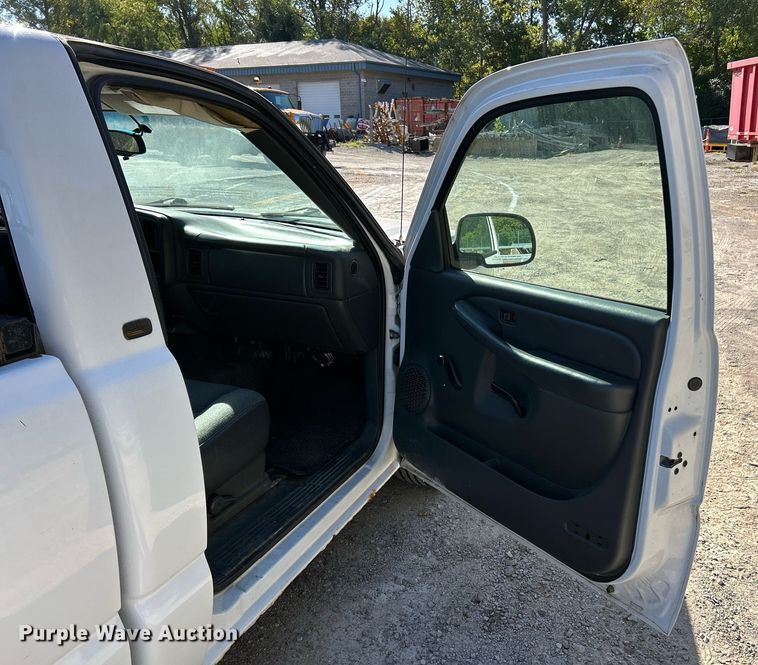 image for item EK3453 2005 Chevrolet  Silverado 1500 pickup truck