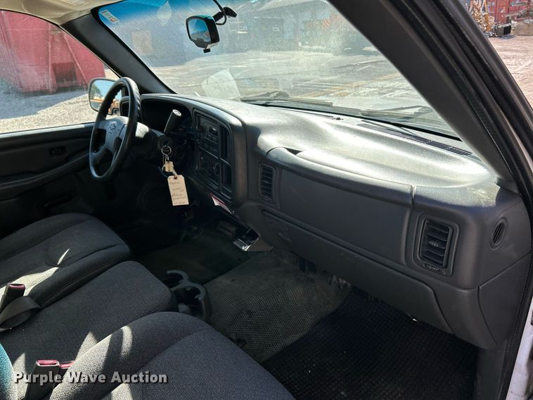 image for item EK3453 2005 Chevrolet  Silverado 1500 pickup truck