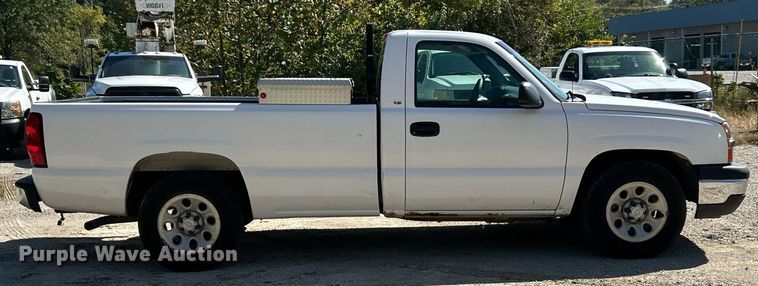 image for item EK3454 2005 Chevrolet  Silverado 1500 pickup truck