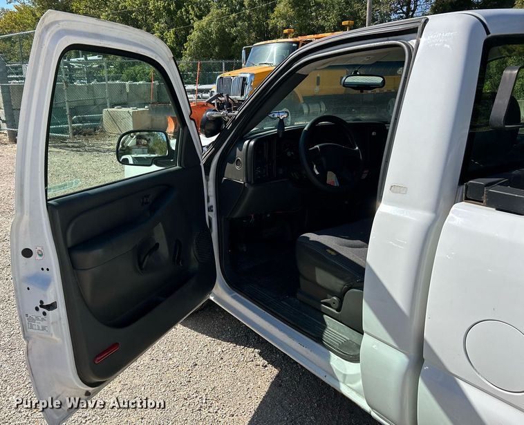 image for item EK3454 2005 Chevrolet  Silverado 1500 pickup truck