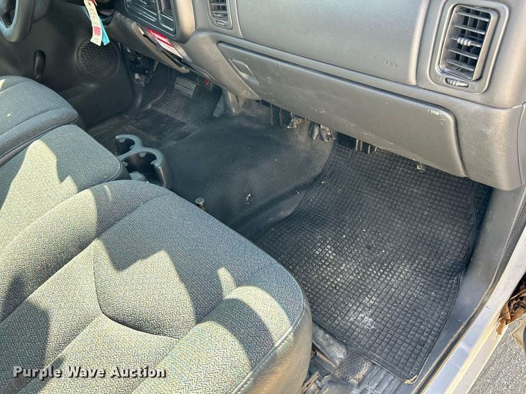 image for item EK3454 2005 Chevrolet  Silverado 1500 pickup truck