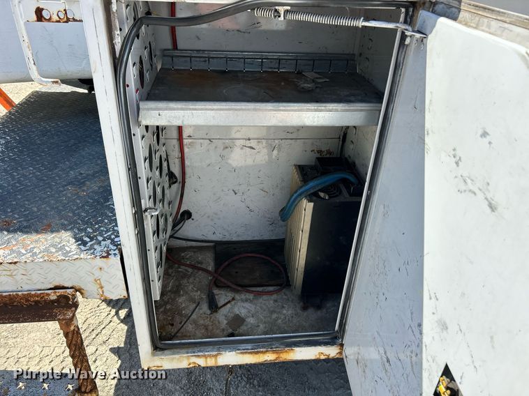 image for item EK3455 2012 Dodge Ram 5500HD bucket truck