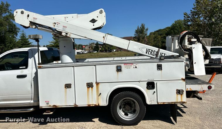 image for item EK3455 2012 Dodge Ram 5500HD bucket truck