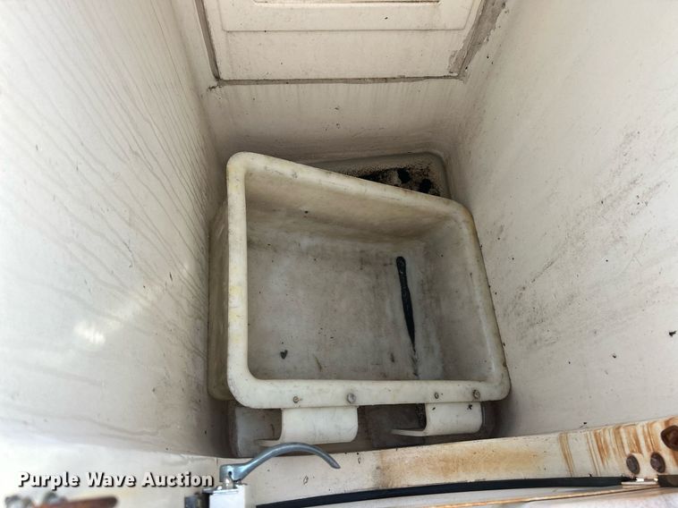 image for item EK3455 2012 Dodge Ram 5500HD bucket truck