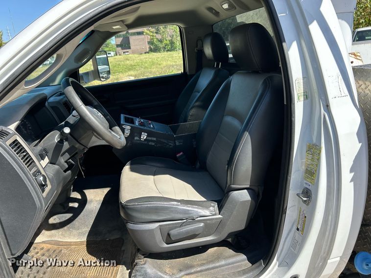 image for item EK3455 2012 Dodge Ram 5500HD bucket truck