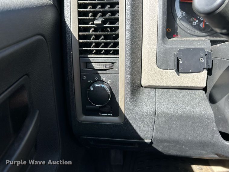 image for item EK3455 2012 Dodge Ram 5500HD bucket truck