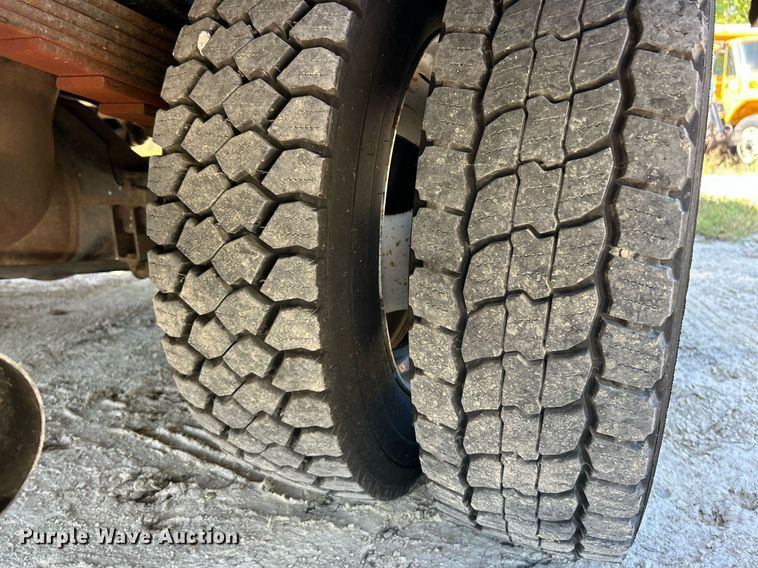 image for item EK3455 2012 Dodge Ram 5500HD bucket truck