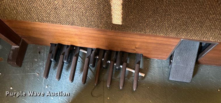 image for item EN0033 Kimball  organ and piano 