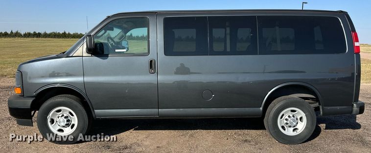 image for item ER8030 2017 Chevrolet Express 2500 van