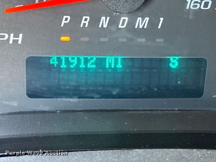 image for item ER8030 2017 Chevrolet Express 2500 van