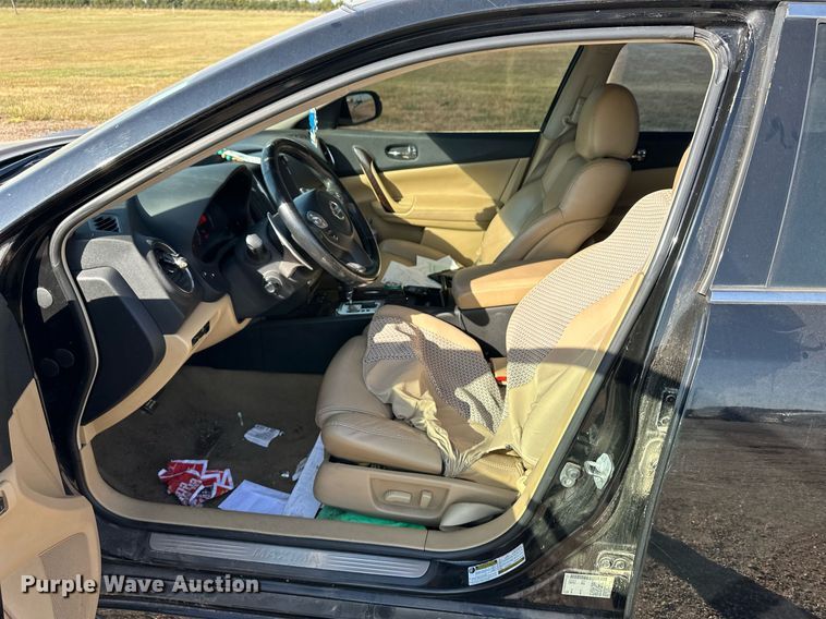 image for item ER8033 2011 Nissan Maxima 