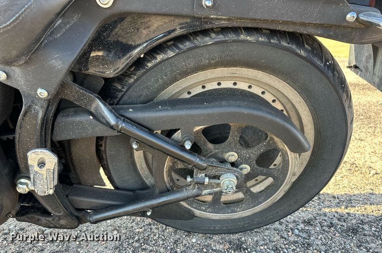 image for item ER8036 2002 Harley Davidson FXSTB Night Train motorcycle