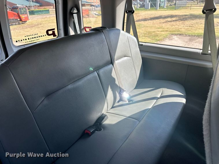 image for item ER8063 2012 Ford E350 Super Duty van