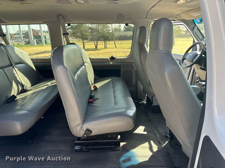 image for item ER8063 2012 Ford E350 Super Duty van