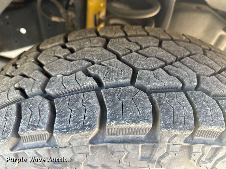 image for item ER8063 2012 Ford E350 Super Duty van