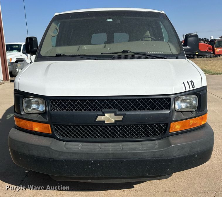 image for item ER8065 2013 Chevrolet Express 3500 van
