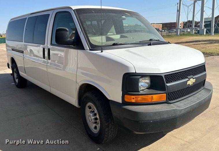 image for item ER8065 2013 Chevrolet Express 3500 van