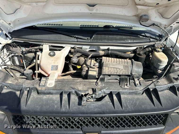 image for item ER8065 2013 Chevrolet Express 3500 van