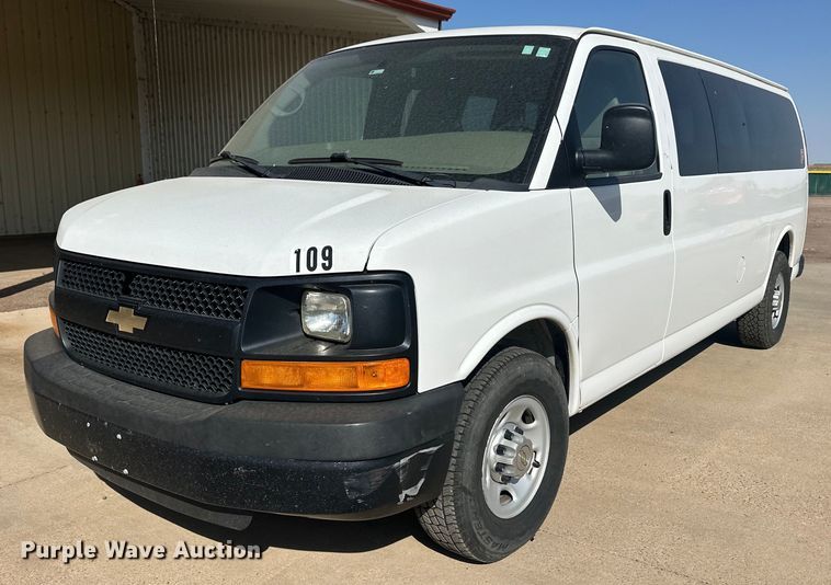 image for item ER8066 2013 Chevrolet Express 3500 van