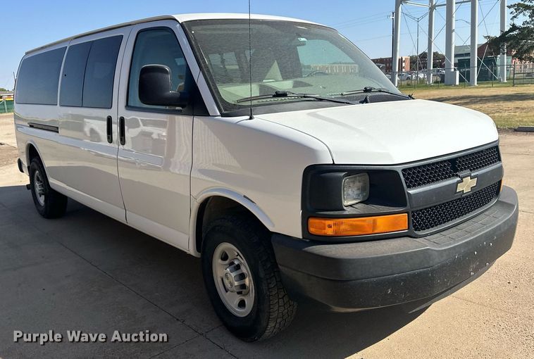 image for item ER8066 2013 Chevrolet Express 3500 van