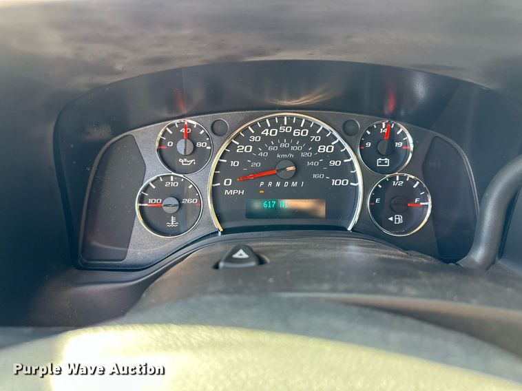 image for item ER8066 2013 Chevrolet Express 3500 van