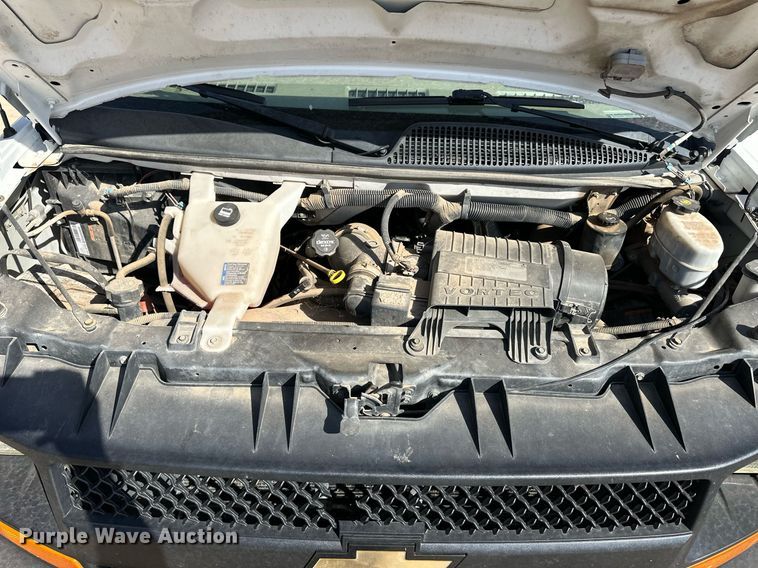 image for item ER8066 2013 Chevrolet Express 3500 van