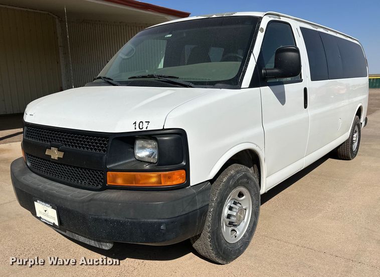 image for item ER8067 2010 Chevrolet Express 3500 van