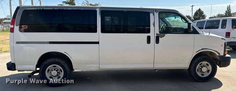image for item ER8067 2010 Chevrolet Express 3500 van