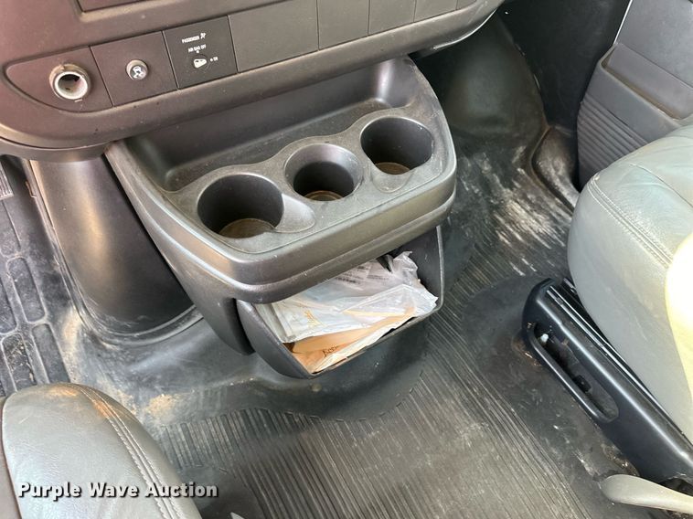 image for item ER8067 2010 Chevrolet Express 3500 van