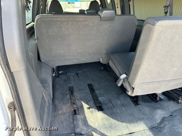 image for item ER8067 2010 Chevrolet Express 3500 van