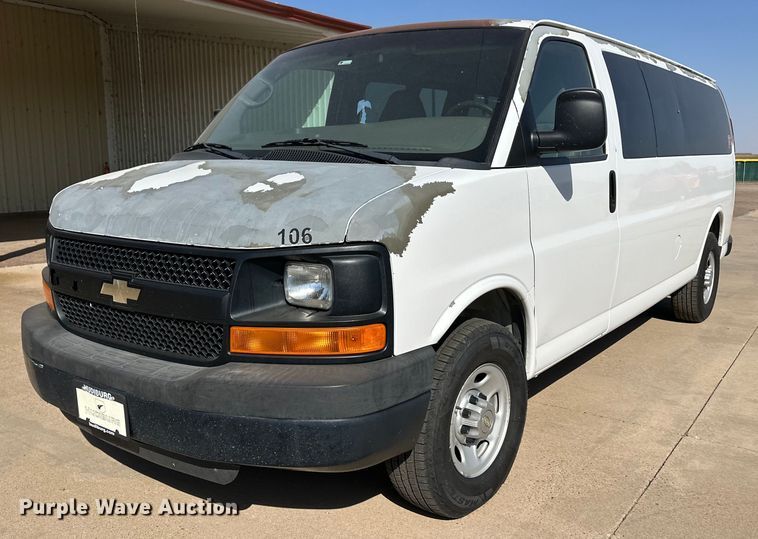 image for item ER8068 2010 Chevrolet Express 3500 van