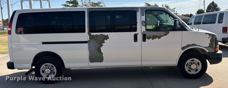 image for item ER8068 2010 Chevrolet Express 3500 van