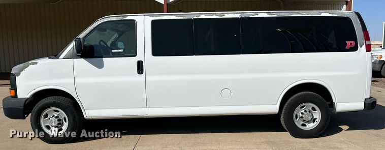 image for item ER8068 2010 Chevrolet Express 3500 van