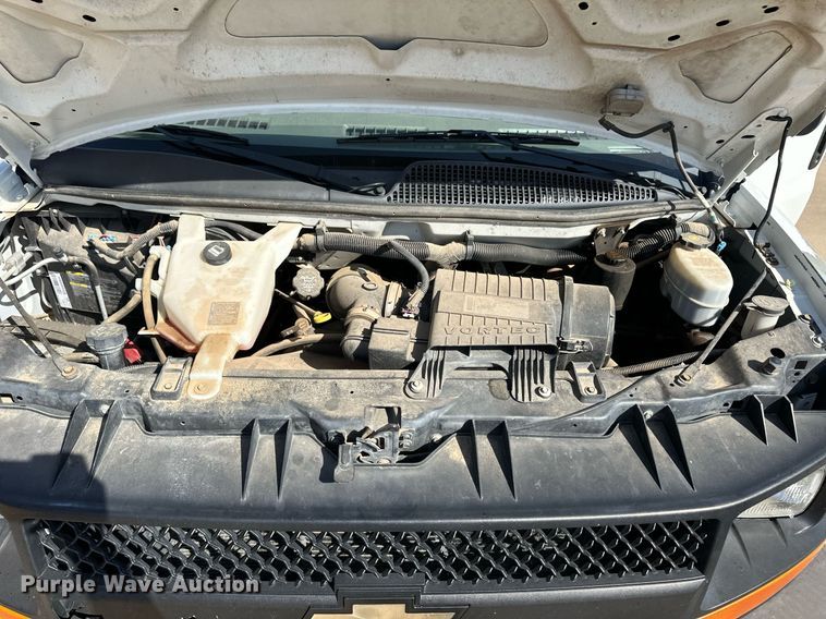 image for item ER8068 2010 Chevrolet Express 3500 van