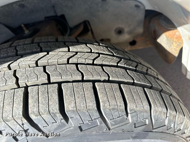 image for item ER8068 2010 Chevrolet Express 3500 van