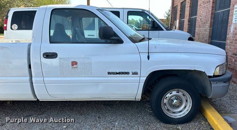 image for item ER8069 1998 Dodge Ram 1500 pickup truck