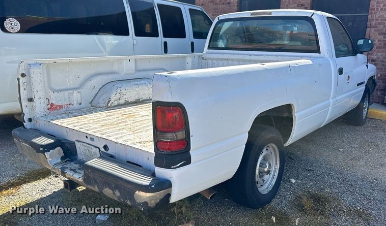 image for item ER8069 1998 Dodge Ram 1500 pickup truck