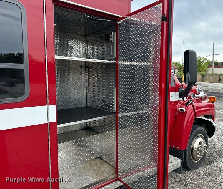 image for item JL9105 2008 Chevrolet C4500 ambulance