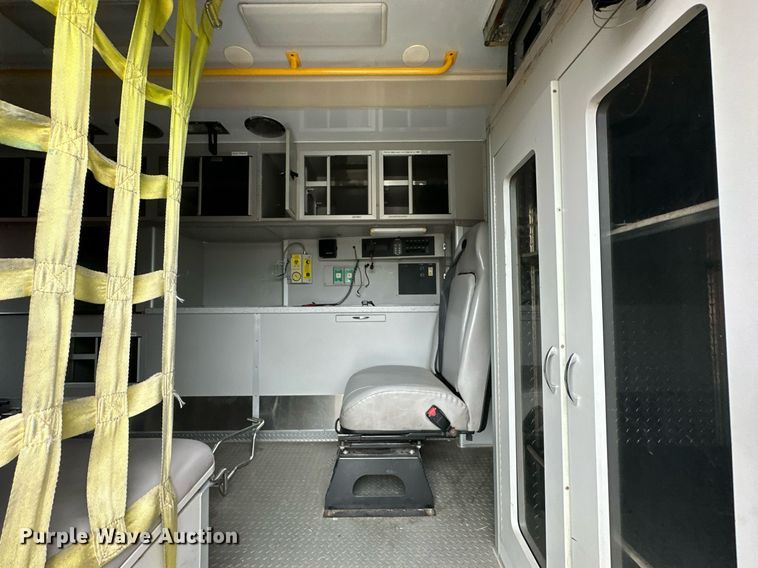 image for item JL9105 2008 Chevrolet C4500 ambulance