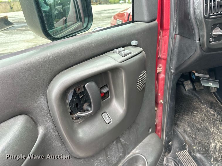 image for item JL9105 2008 Chevrolet C4500 ambulance