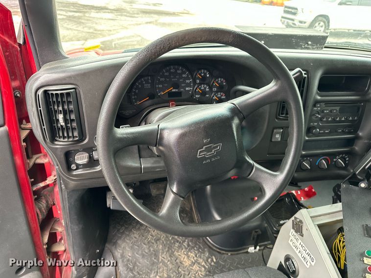 image for item JL9105 2008 Chevrolet C4500 ambulance