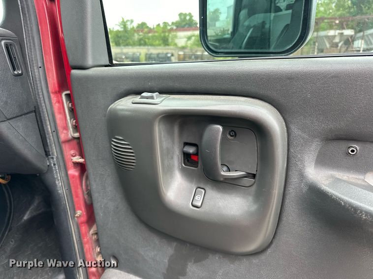 image for item JL9105 2008 Chevrolet C4500 ambulance