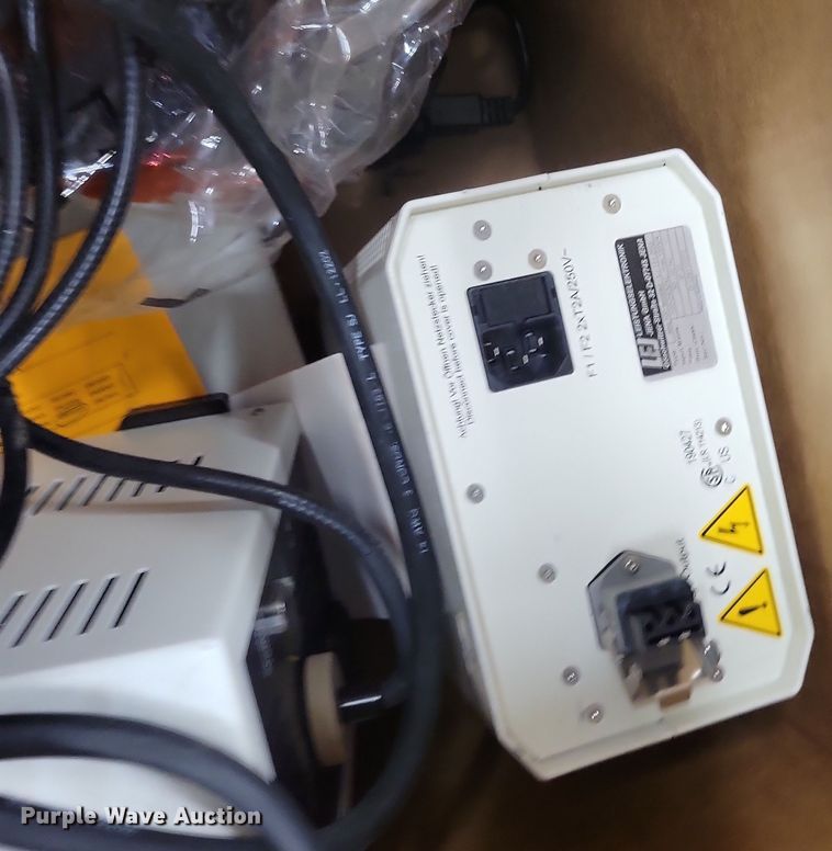 image for item JO9330 (4) Leeds Precision Instruments microscopes 